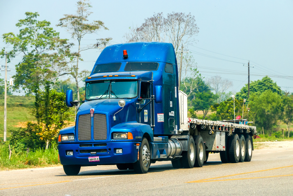Chiapas,,Mexico,-,May,24,,2017:,Semi-trailer,Truck,Kenworth,T600